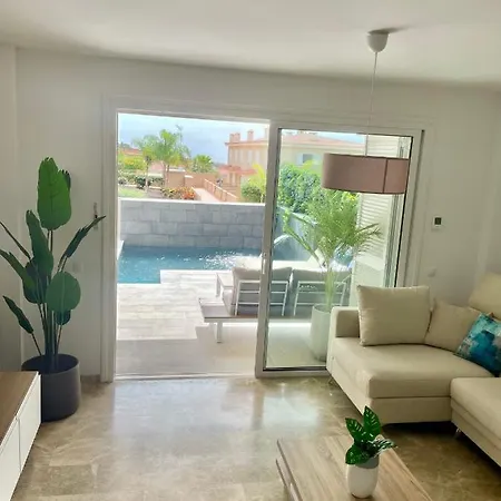 The Retreat House - Private Pool Appartement *