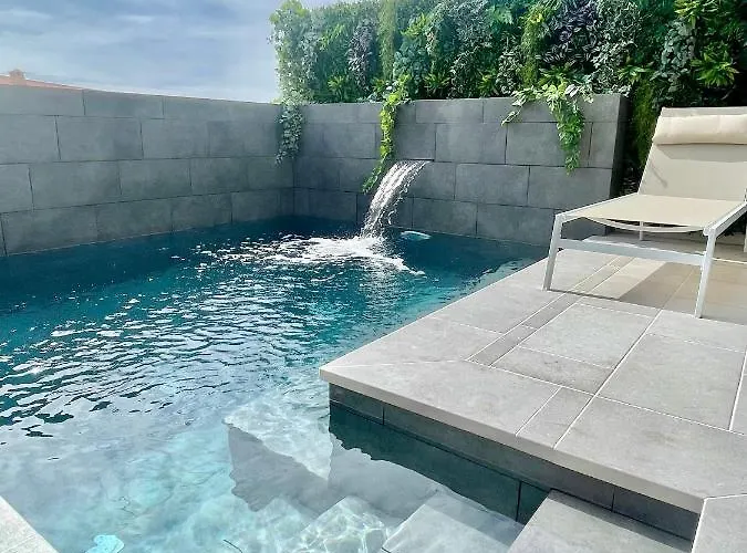 The Retreat House - Private Pool アパート プエルト・デ・サンティアゴ