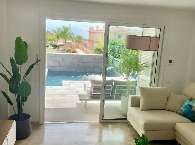 The Retreat House - Private Pool アパート *